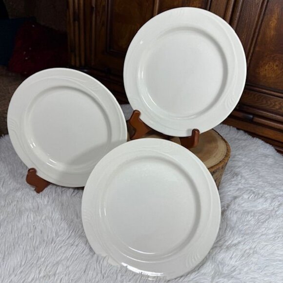 Vintage Set of 3 Oneida Espree Cream White China 8 3/8" Plates - Picture 2 of 11